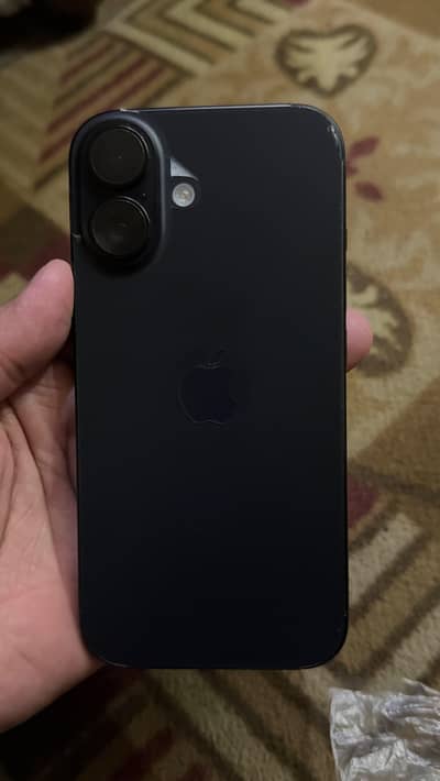 Apple iPhone 16