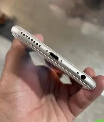 Apple iPhone 6 Plus 1