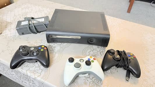 Xbox 360 with 100 Games