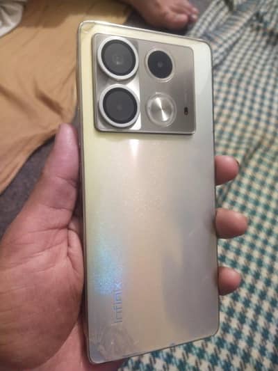 Infinix Note 40