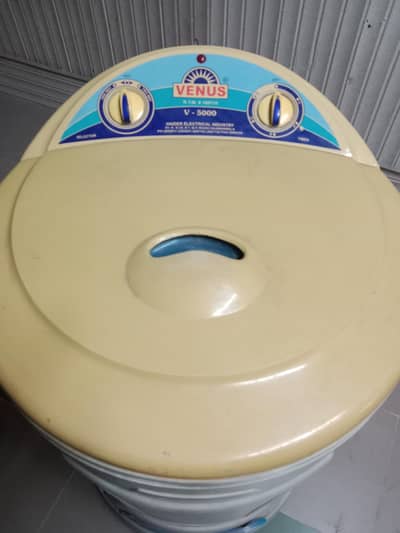 Venus ki washing machine he full jambo size he bilkul ok he