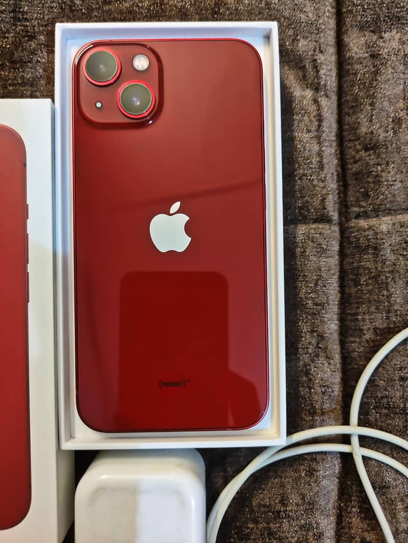 iPhone 13 3