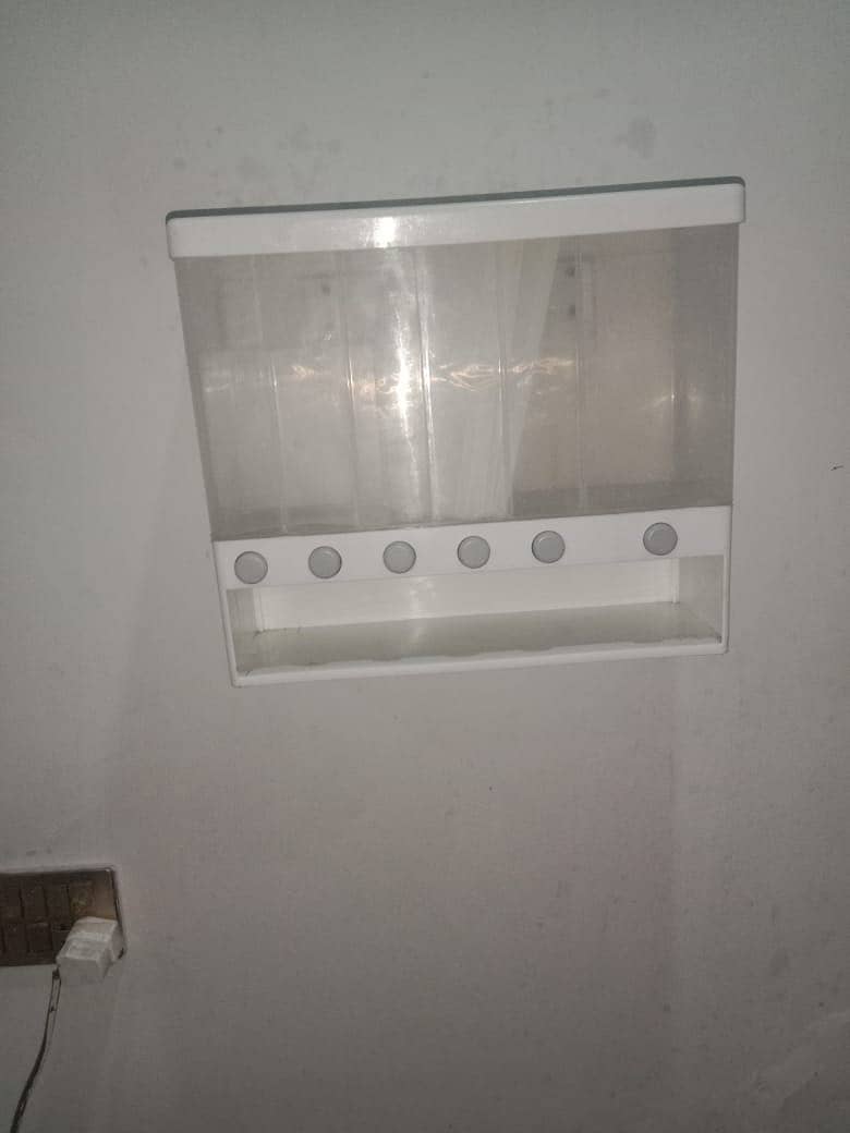 Daal storage container 0