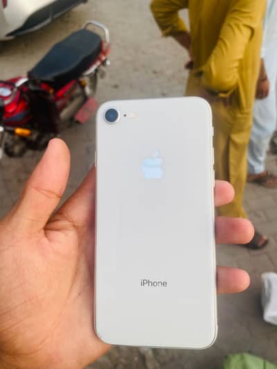 Apple iPhone 8