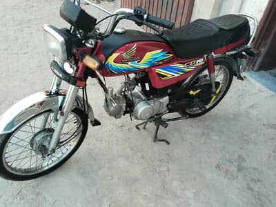 2021 model motorcycle  for sale lush condition