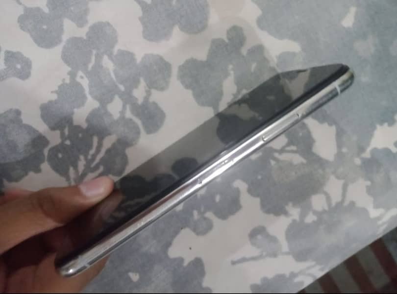 Apple iPhone X 0