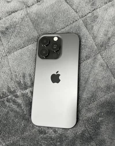 Apple iPhone 16 Pro