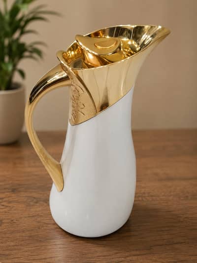 Golden Thermal Flask / Tea Coffee Thermos (Good Condition)