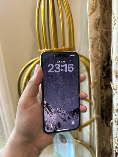 Apple iPhone 15