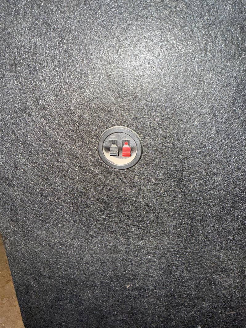 D Max Bluetooth speaker 4