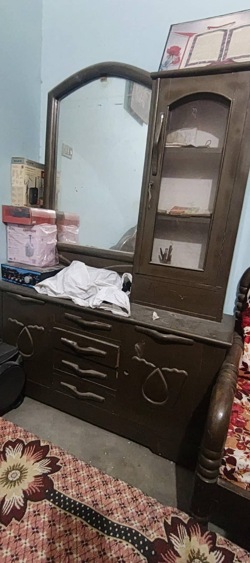 dressing table for room 1
