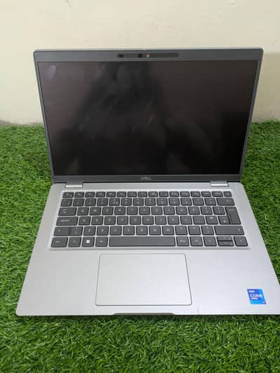 Dell 5421 Core i7 11th generation 8 cores 24 mb L3 cache