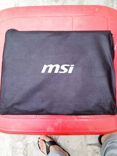 MSI Tltan 18HX Al A2xwjg Laptop 18 Uhd +120HZ intel Core Ultra