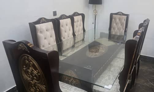 Luxury 8-Seater Dining Table for Sale – Excellent Condition!