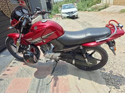 YAMAHA YBR 125 cc Total genion Bilkul new condition