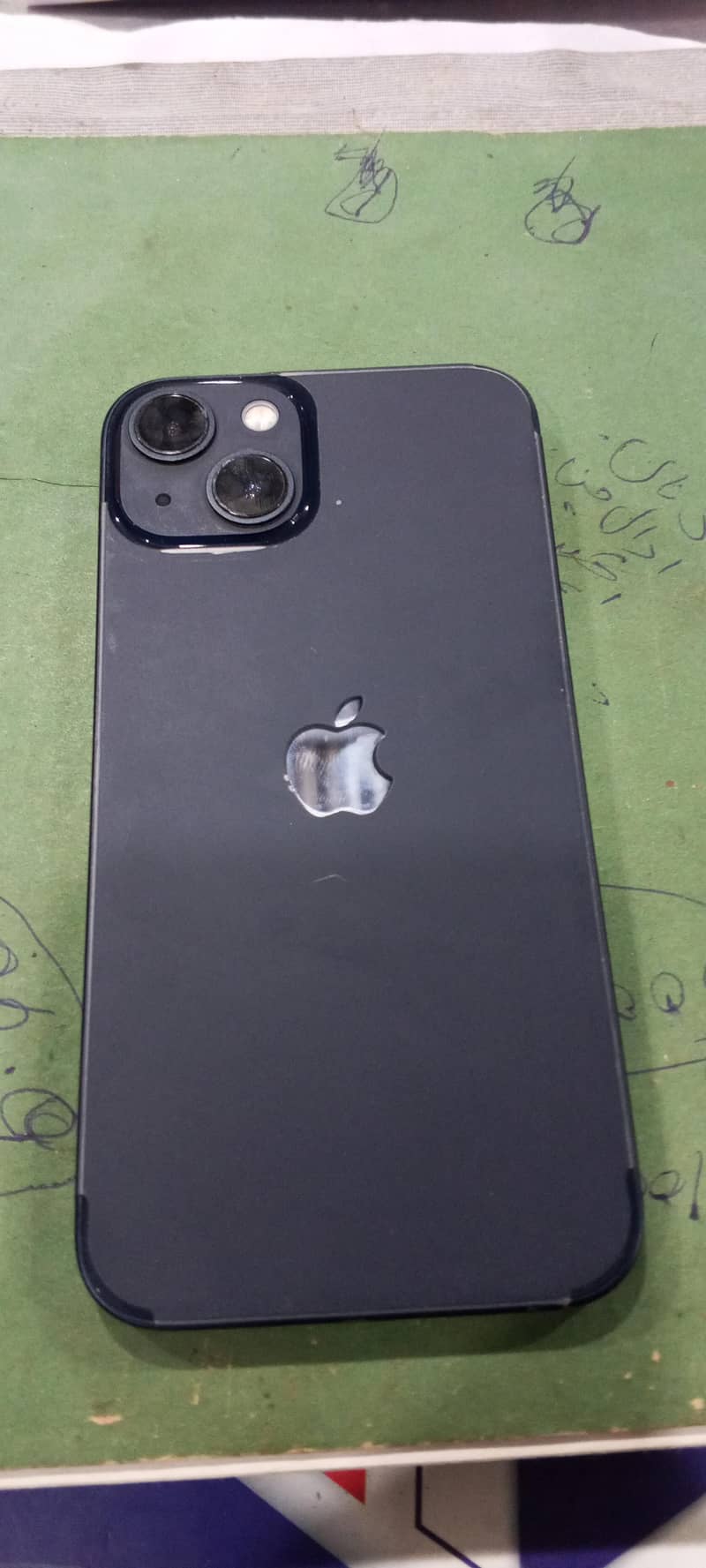 Apple iPhone 13 2