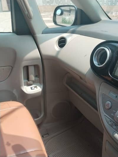 Toyota Porte 2010