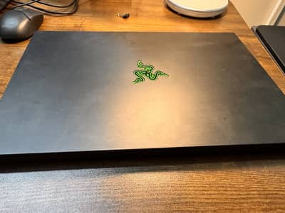 Razer Blade 15 (2019) – RZ09-03006E92-R3U1