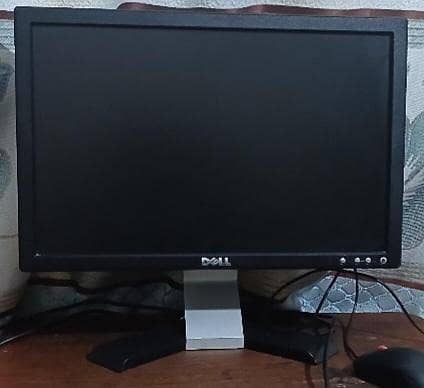 LCD 19" Square 1