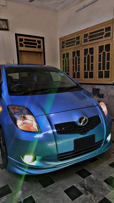 Toyota Vitz 2006