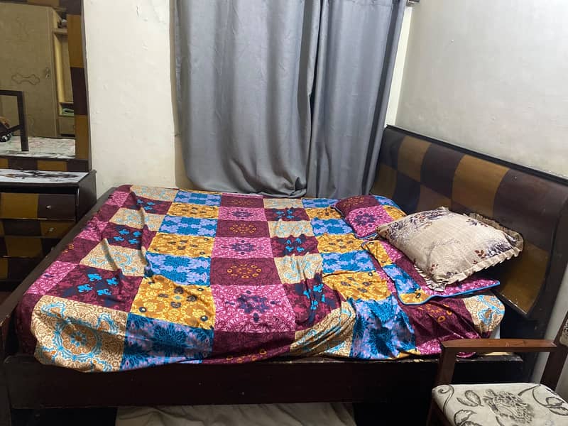 Double Bed WIth Dessing 5