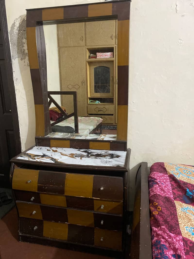 Double Bed WIth Dessing 6