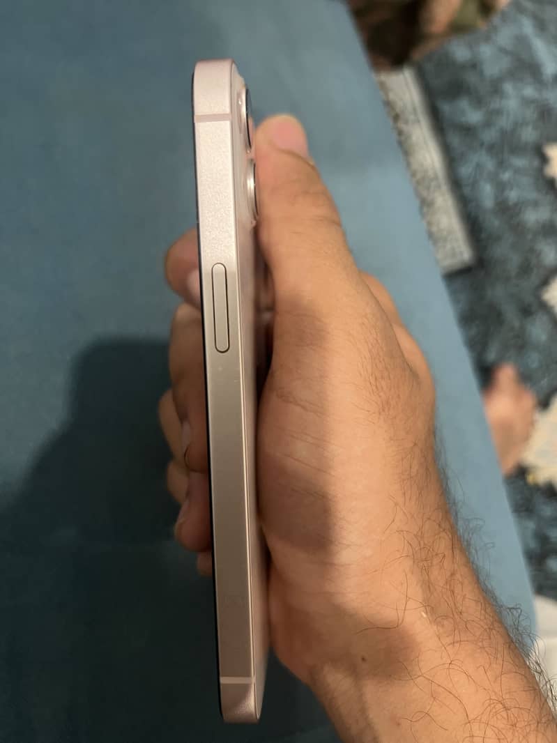 Apple iPhone 13 1