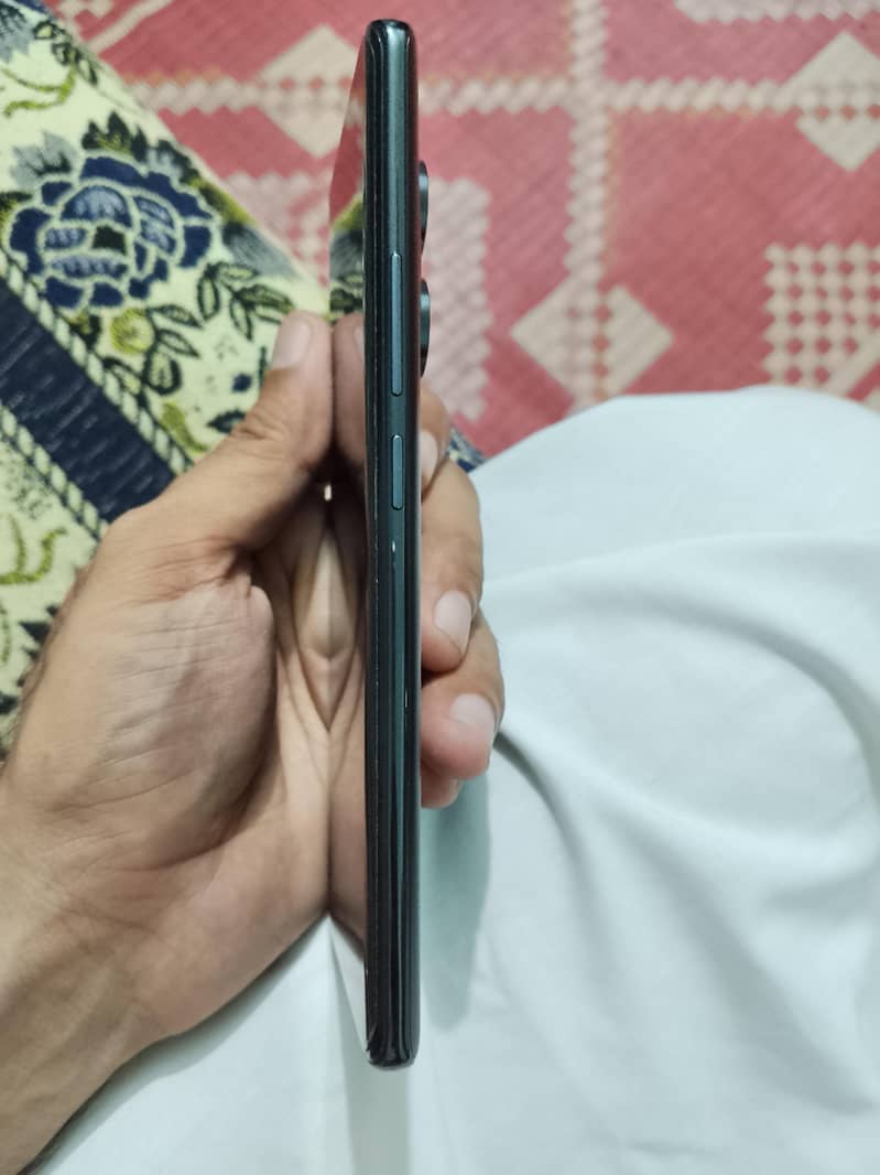 Xiaomi Redmi Note 14 Pro 4