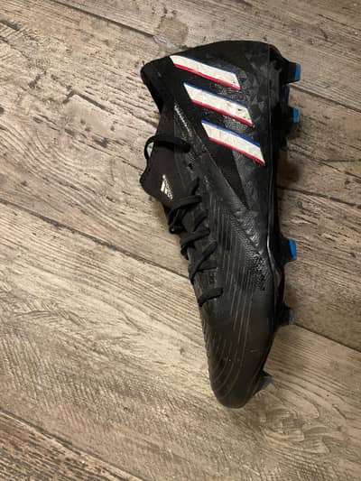 Adidas black Predator (Studs)