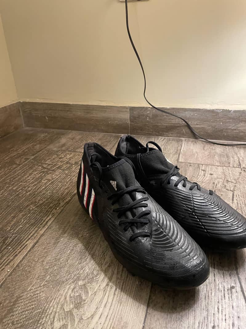 Adidas black Predator (Studs) 1