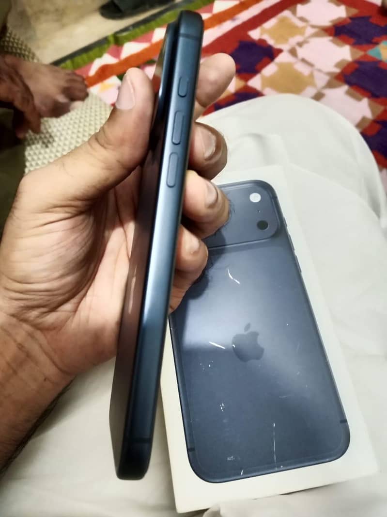 Apple iPhone 17 Pro Max 3