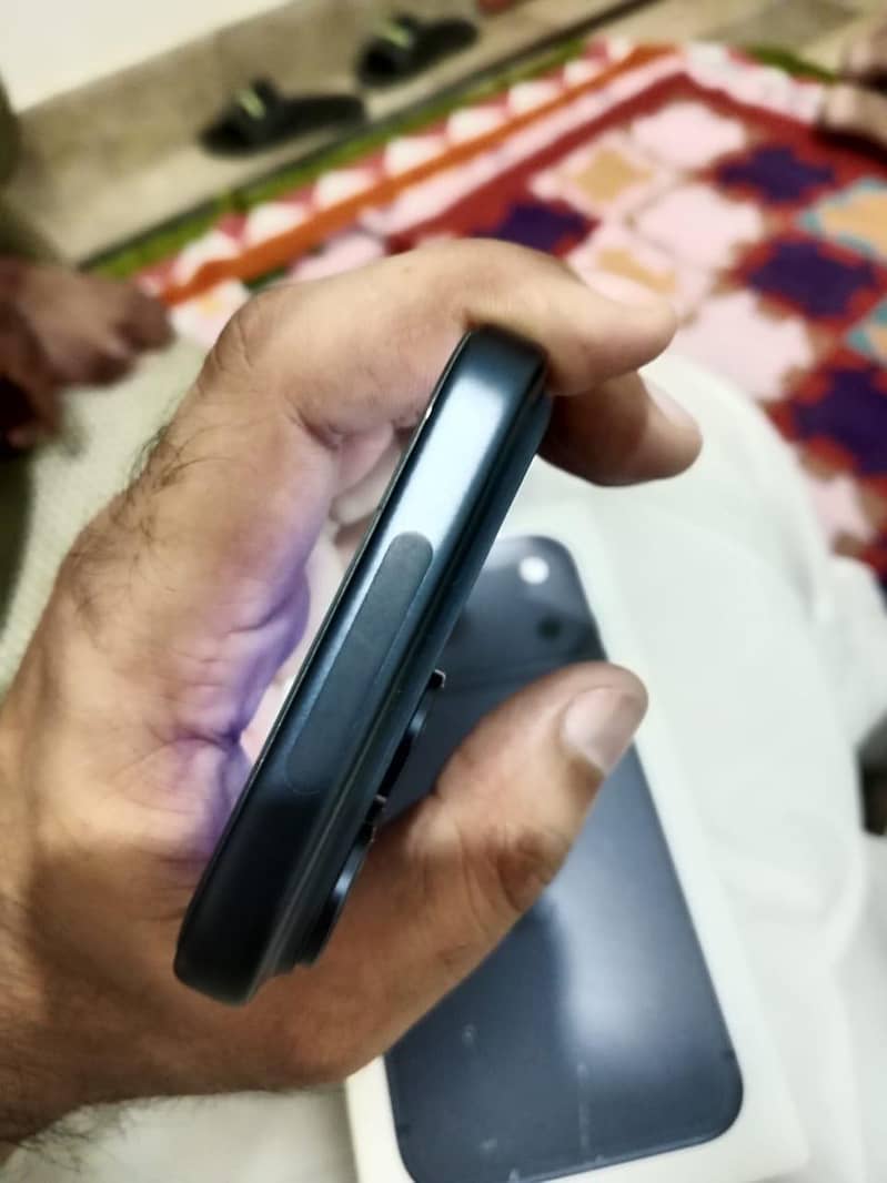 Apple iPhone 17 Pro Max 5