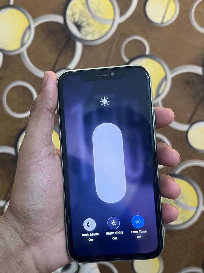 Apple iPhone 11 6