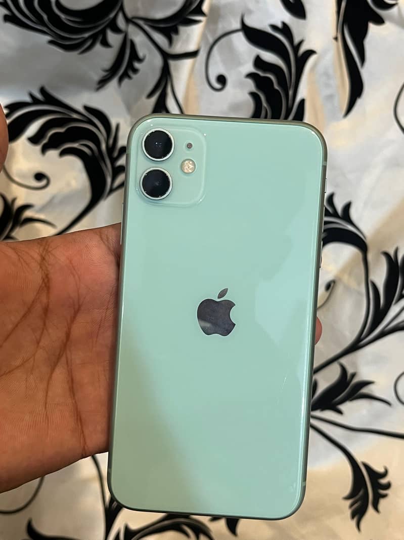 Apple iPhone 11 8