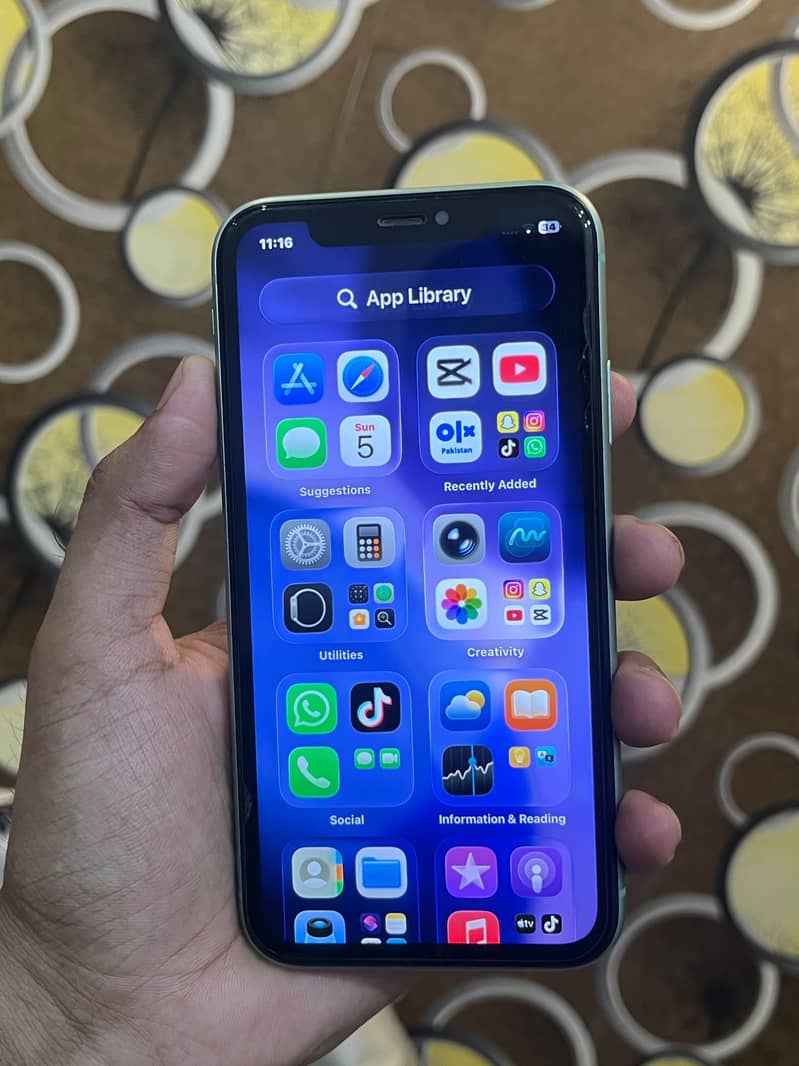Apple iPhone 11 14