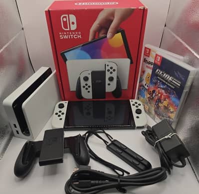 Nintendo Switch OLED - 64GB - White console & joycons With Box And 2 G