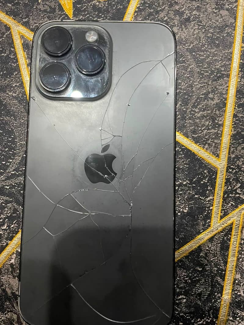 Apple iPhone 14 Pro Max 1