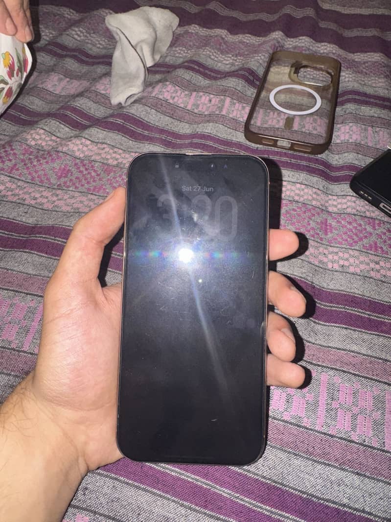 Apple iPhone 16 Pro Max 2