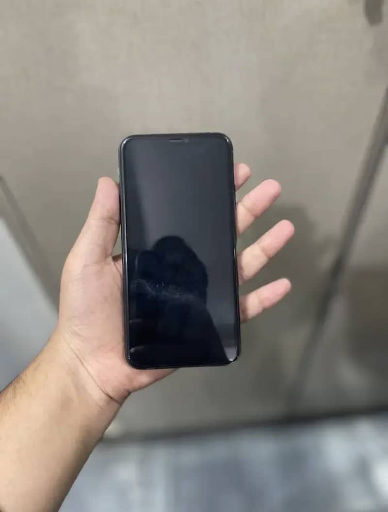 Apple iPhone 11 Pro Max 1