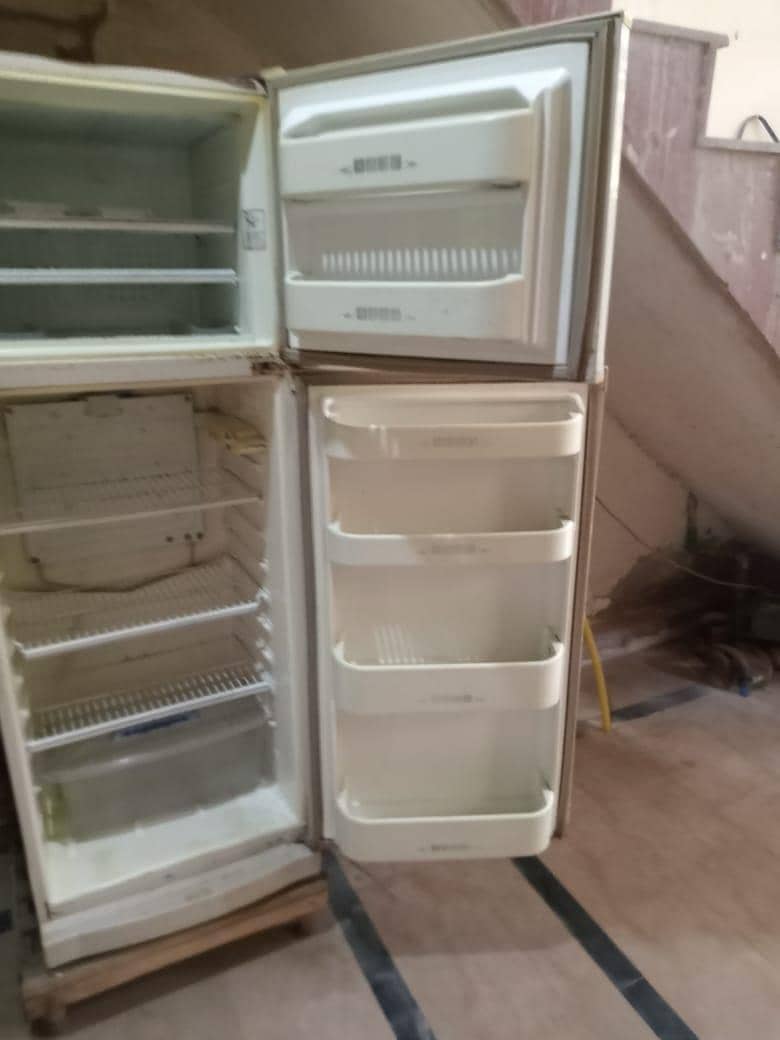 refrigerator 1