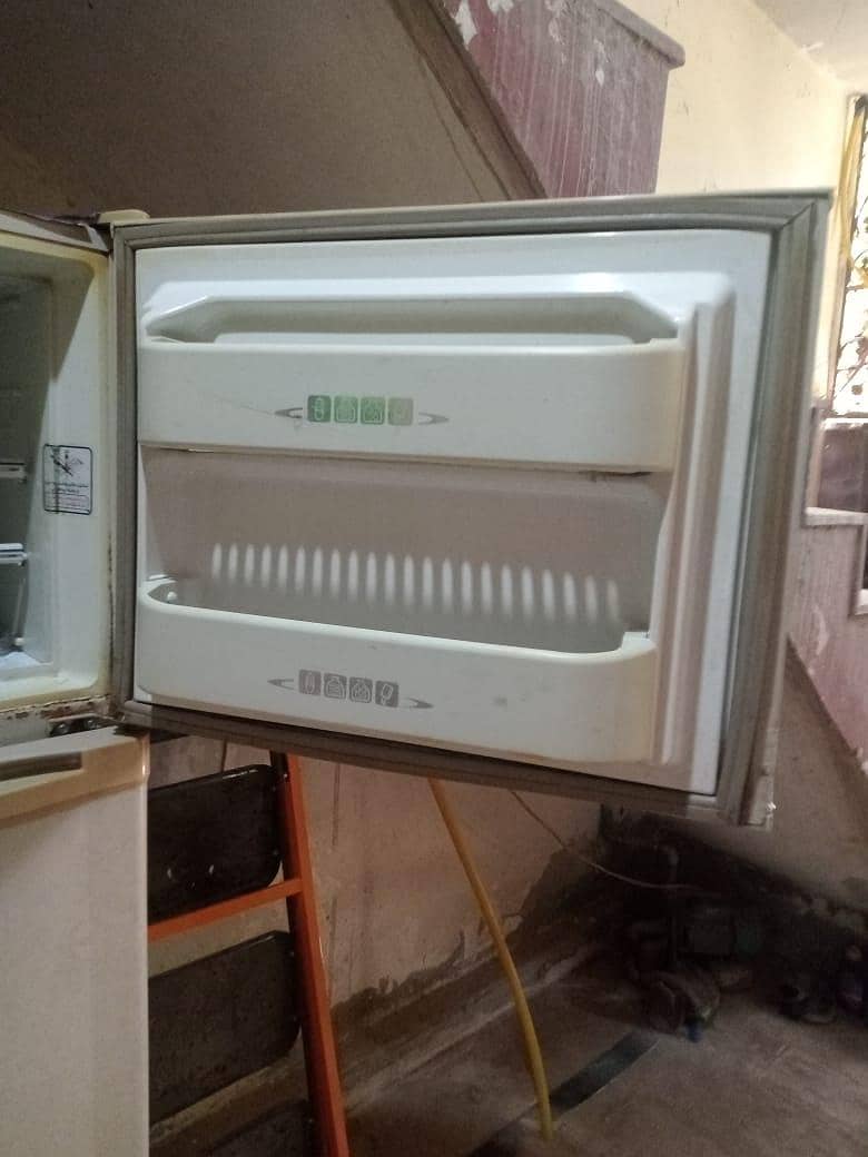 refrigerator 3