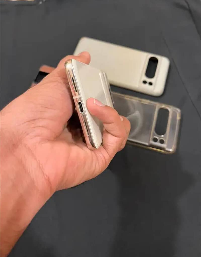 Google Pixel 8 Pro 4