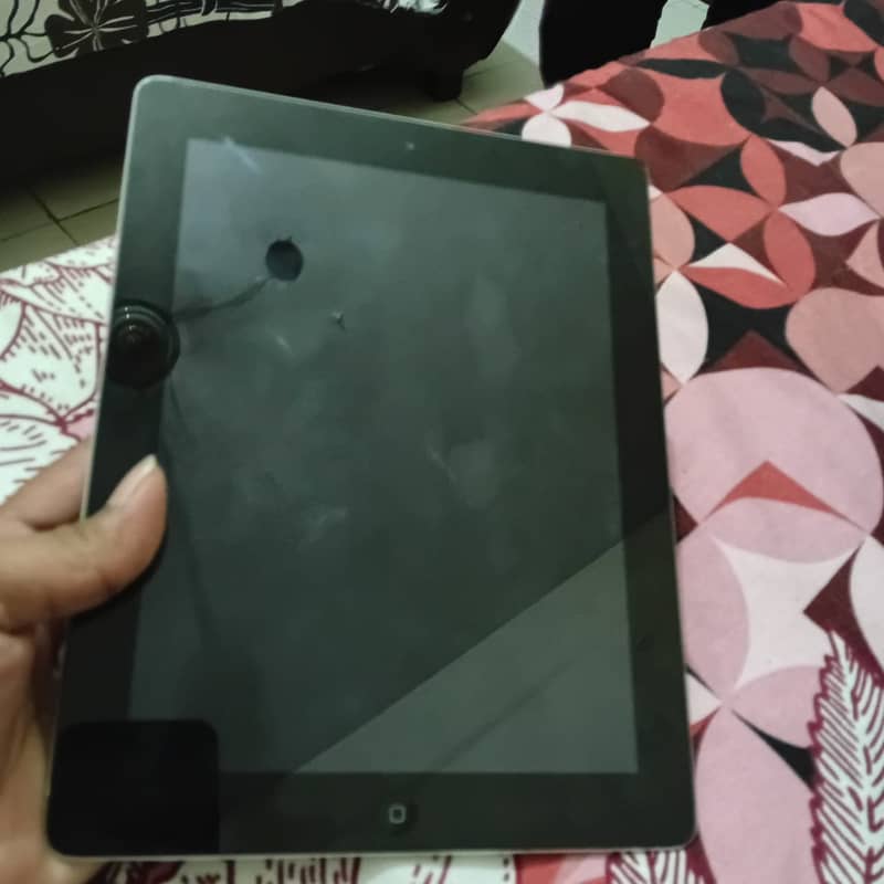 Ipad 2 16gb 9/10 condition 7