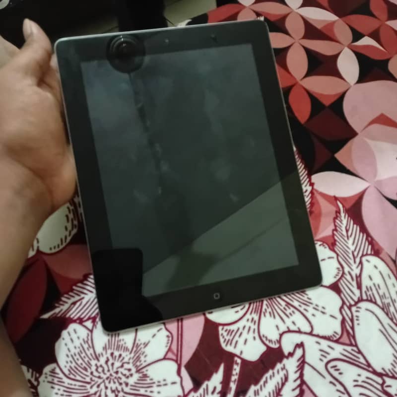 Ipad 2 16gb 9/10 condition 8