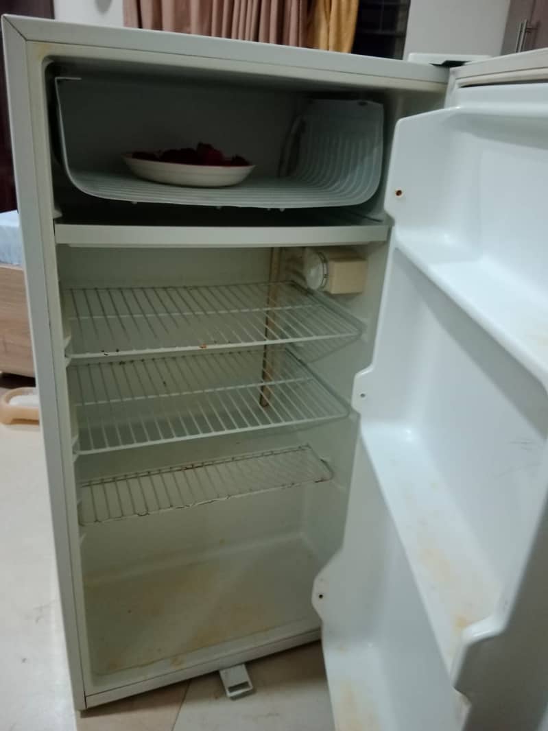 Haier mini fridge 1