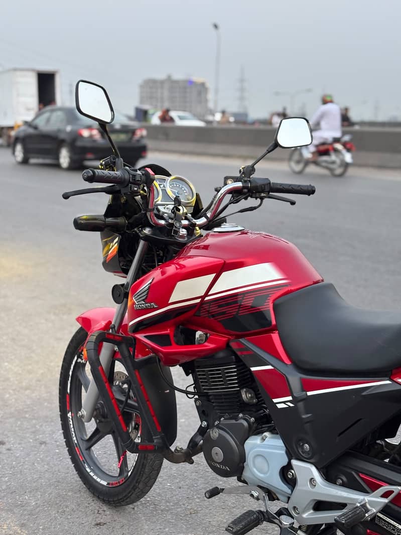 Cb150F 6