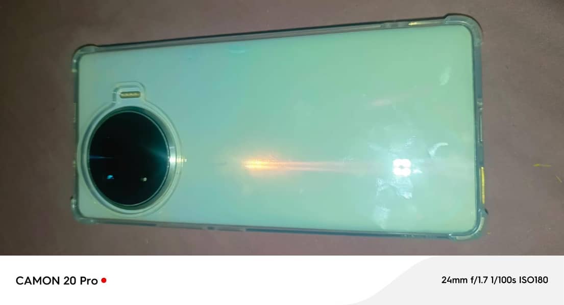 Tecno Spark 20 Pro Plus 0
