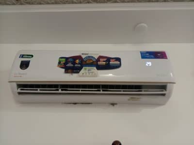 DC INVERTE AC BRAND NEW TYPE AIR CONDITIONER