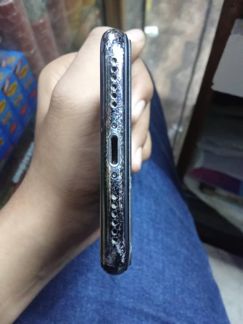 Apple iPhone X 2
