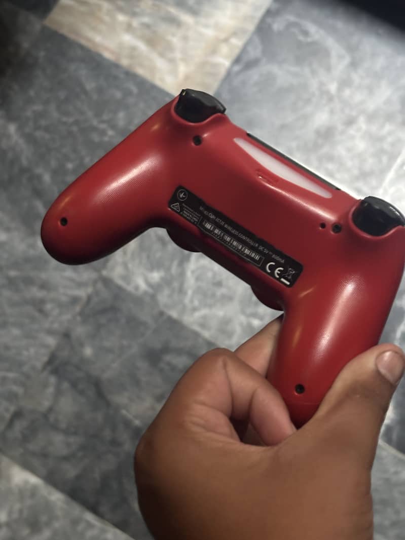 GAMING CONTROLLER 1